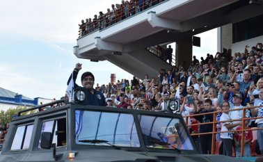 El entrenador argentino acostumbra a revolucionar las ciudades a donde va a dirigir algún equipo. En México esperan que los lleve a ganar el campeonato. Tomada de Twitter