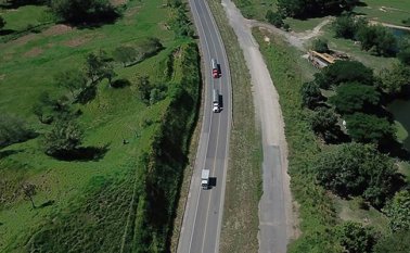 La vía Aguaclara-Ocaña, tramo cinco de la Ruta del Sol II, estará a cargo de la Unión Temporal Vías del Norte 019. Tendrá un costo de $31.448 millones. Archivo