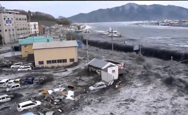 Tsunami Japón 11 de Marzo de 2011 Youtube.com