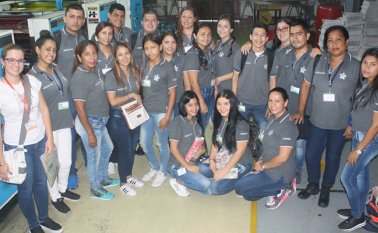 Estudiantes de sistemas integrados de calidad (HSEQ). Giovanny Rojas