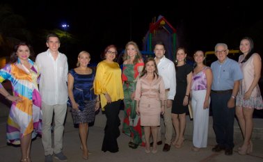 Alejandra Uribe, Raúl Colmenares Rey, Alexandra Álvarez, Ana Lucía Llanes, Claudia Uribe, María Claudia Peñaranda, Mauricio Yáñez, Magda Puerto, Margarita Contreras, Jairo Yáñez y Andrea Torrado. Luis Alfredo Estévez