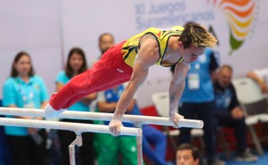 Calvo Moreno disputará este sábado la final en arzones y este domingo lo hará en barras paralelas. Archivo