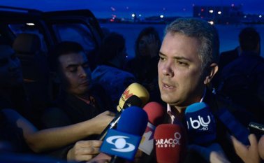 El mandatario manifestó que su administración "desea" avanzar en el proceso con esa guerrilla. Colprensa