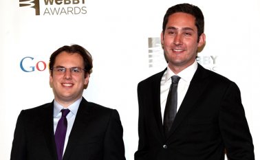 Systrom, de 34 años, creó la aplicación en 2010 junto a Mike Krieger, de 32 años, que ejerce como director de asuntos tecnológicos, cuando ambos estudiaban en la Universidad de Stanford, en Silicon Valley. AFP