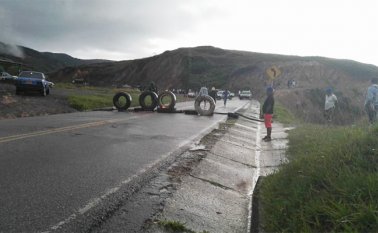 Se conoció que la Policía envió a un grupo de uniformados para restablecer el paso. Karina Judex