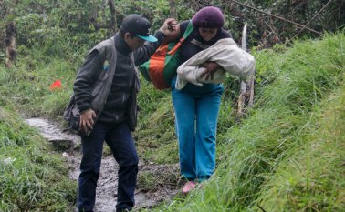 Movimiento Ríos Vivos estimó que fueron cerca de 300 personas las que salieron de Santana tras los enfrentamientos. Colprensa