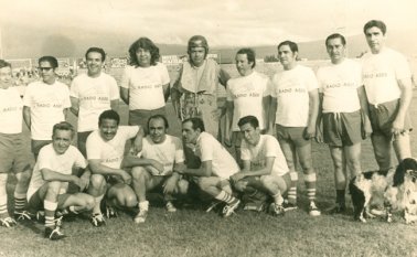 La fotografía nos recuerda a un grupo de periodistas integrantes en su mayoría del Círculo de Cronistas Deportivo de Norte de Santander. Archivo