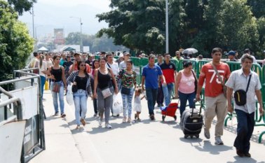 Según estimaciones de la ONU, 2,3 millones de venezolanos han abandonado su país por la crisis sociopolítica que allí se vive. Archivo
