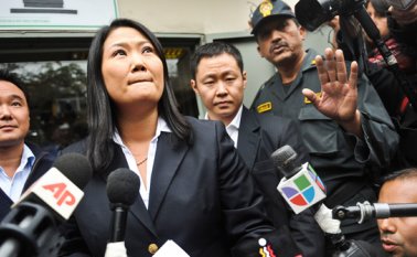 Keiko y Kenji Fujimori son los rostros más representativos del fujimorismo, la derecha populista peruana, la primera fuerza electoral del país y oposición al actual gobierno. AFP