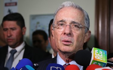 Además, anunció que interpuso una denuncia penal ante la Corte Suprema de Justicia en contra del excandidato presidencial. Colprensa