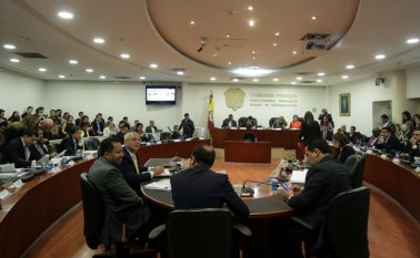 De acuerdo con lo aprobado en este primer debate, los actuales mandatarios locales y departamentales irían hasta el 19 de julio de 2022. Colprensa