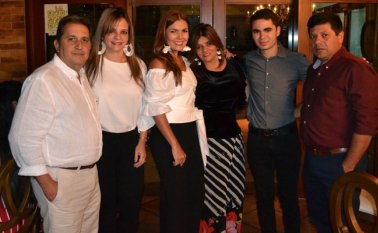 Jorge Morelli, Natalia Haddad, Lina Bermúdez, Dora Haddad, Isaac Quintero y Juan Carlos Giatsidatkis. Cortesía