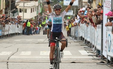 Paula Patiño completó una plantilla de 12 corredoras para 2019. Colprensa