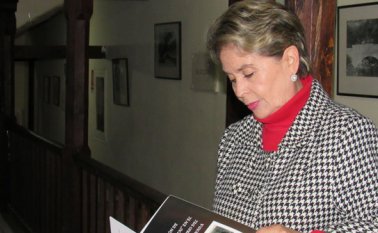 La historiadora María Clara Valero, presentó el libro sobre la historia de Pamplona como material para el enriquecimiento cultural de las nuevas generaciones del municipio. Roberto Ospino