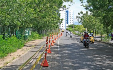 El primer tramo que se intervendrá de la avenida Gran Colombia es el que une la glorieta del puente de guadua con la avenida 12 E. Los trabajos en firme se emprenderán luego de que se defina la poda de árboles. Mario Caicedo