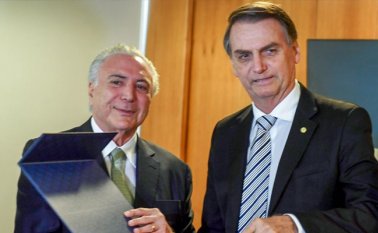 Indicó que suprimiría el ministerio de Trabajo. AFP