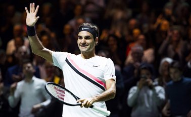 Roger Federer buscará a partir de mañana su título número 100 como tenista profesional. Archivo