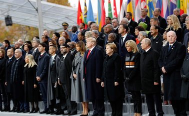 Los líderes del mundo se congregaron ayer en París con ocasión de los 100 años del fin de la primera Guerra Mundial. AFP