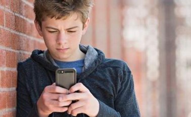 La iGen es una generación más hogareña, más inmadura y más propensa a problemas de salud mental, según Jean Twenge, profesora de psicología de la Universidad de San Diego, EEUU. Salmantino.mx