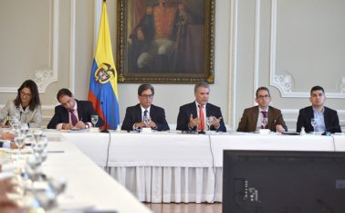 La propuesta sería eliminar el IVA descontable sin posibilidad de compensaciones ni devoluciones de montos monetarios.
Colprensa