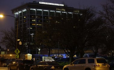 Los medios también informaron de que en total cuatro personas resultaron heridas a causa del ataque. AFP
