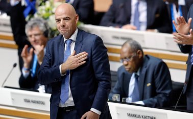 El presidente de la fifa, Gianni Infantino, ha sido vinculado con una serie de actos irregulares al interior de esa entidad. Archivo