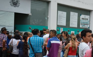 La Registraduría también estará en la Plaza de Banderas para expedir documentos de identidad. Igualmente se podrán hacer solicitudes de crédito de educación y vivienda y consulta del puntaje del Sisbén. Archivo