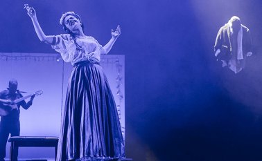 Son dos años los que completa Flora Martínez de gira constante con su montaje ‘Frida Libre’. Colprensa