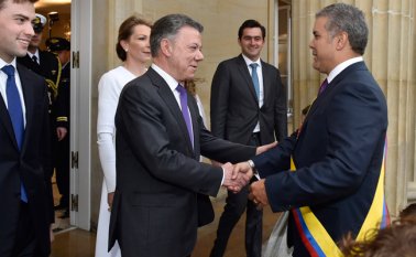 Juan Manuel Santos junto a Iván Duque. Archivo Colprensa