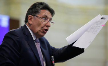 El Fiscal General de la Nación, Néstor Humberto Martínez, se hizo presente en el Senado para defenderse en el debate. Colprensa