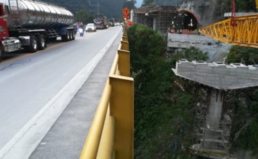 Los trabajos fueron suspendidos a las 10:15 de la noche del lunes. Colprensa