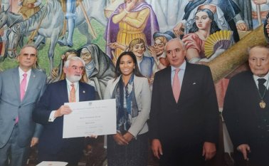 Eduardo Durán Gómez, presidente de la Academia Colombiana de Historia; Darío Villanueva, director de la Real Academia Española; Carmen Inés Vásquez, ministra de Cultura; Pablo Gómez de Olea, embajador de España y Jaime Posada, director de la Academia Colombiana de la Lengua. Cortesía