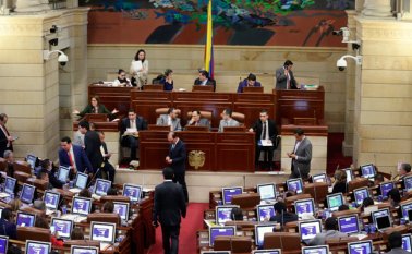 Antes del 16 de diciembre, cuando empieza el receso de fin año, la Reforma Política deberá estar aprobada en su cuarto debate, en la plenaria de la Cámara, para que pueda salvarse y seguir su trámite el próximo año. Archivo