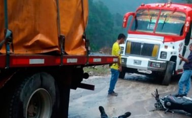 Jairo Alonso Rubio Gálvez iba con su papá como parrillero. Cortesía