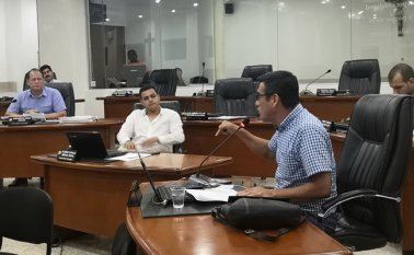 Se espera que este lunes se materialice la denuncia y que así, los concejales den ejemplo de legalidad a la ciudadanía. Cortesía