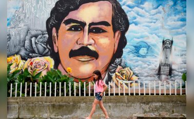 Una de las pinturas que se encuentra en un barrio de Medellín. AFP