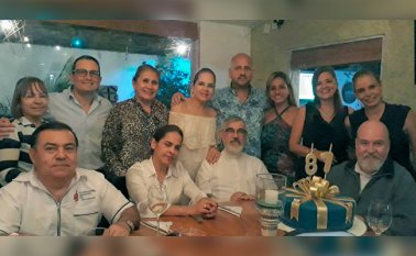 Su cumpleaños 87. Cortesía