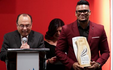 Eléider Álvarez, campeón mundial de la división semipesado de la Organización Mundial de Boxeo (OMB). Colprensa