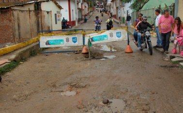 En la recuperación del puente del barrio Tejarito de Ocaña se invertirán 1.450 millones de pesos. Cortesía