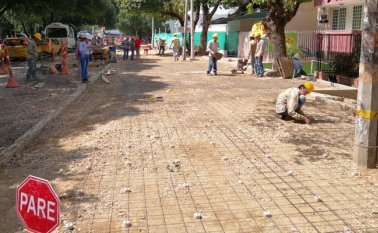 Las personas que se movilicen en silla de ruedas contarán con rampas adecuadas y señalización vertical. Orlando Carvajal / La Opinión