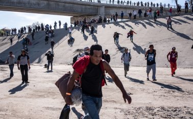 Miles de centroamericanos se enfrentaron este año a la odisea del sueño americano.
 AFP