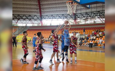 Unos 900 deportistas participaron en el Nacional de Clubes de baloncesto que organizó el club News Star.  Alfredo Estévez