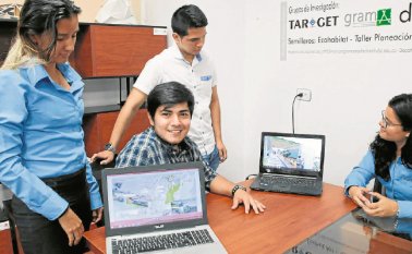 Fanny Arciniegas, Claudia Arias, Eysser Ávila Y Santiago Fuentes. La Opinión