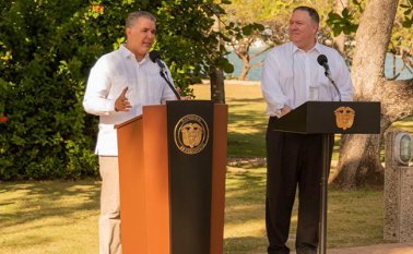 El presidente de Colombia, Iván Duque, junto al secretario de Estado Mike Pompeo. Twitter