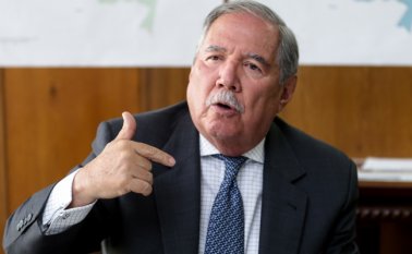 "En El Salado se mantiene trabajo coordinado entre Armada y Policía para garantizar la seguridad de los ciudadanos", expresó el ministro de Defensa, Guillermo Botero. Colprensa