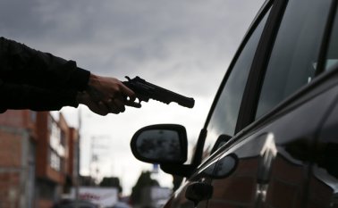 Otro dato del informe fue que en promedio, cada hora de diciembre del año pasado, fue asesinado un colombiano en el país. Colprensa