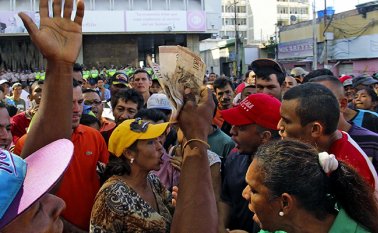 Pasó de 4.500 a 18.000 bolívares soberanos. AFP