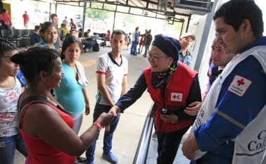 Donde se recibe la mayor cantidad de venezolanos. Mario Caicedo / La Opinión