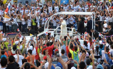 Papa Francisco instó a hacer esfuerzos. AFP