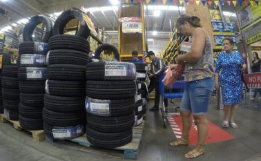 A pesar de la escasez de repuestos que hay en Venezuela, las ventas mermaron por culpa del contrabando de partes y las dificultades aduaneras para la importación de estas piezas.
Archivo